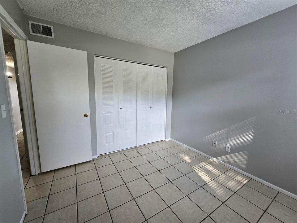 For Rent: $1,100 (1 beds, 1 baths, 504 Square Feet)