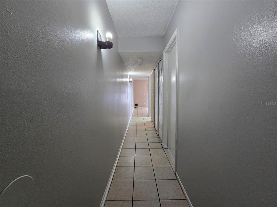 For Rent: $1,100 (1 beds, 1 baths, 504 Square Feet)