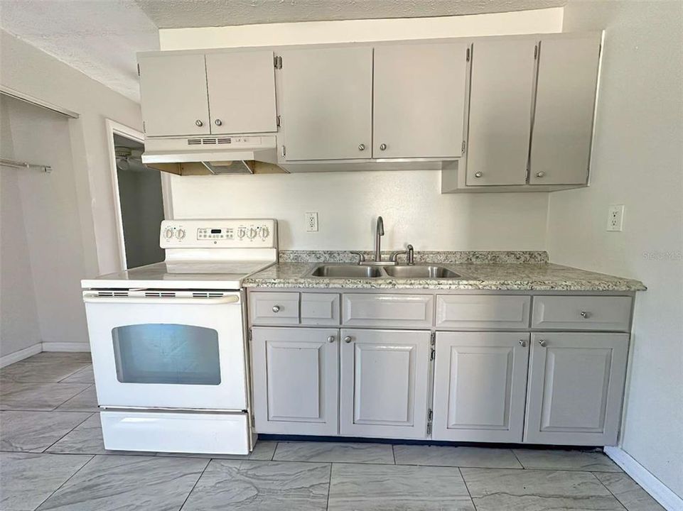 For Sale: $317,000 (4 beds, 0 baths, 1408 Square Feet)