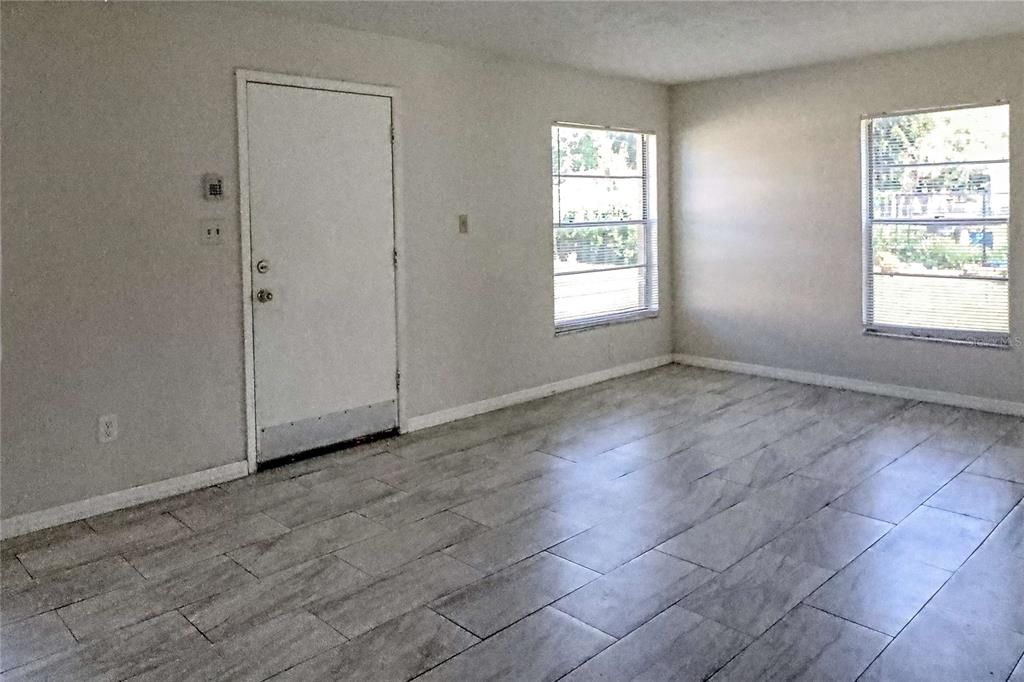 For Sale: $317,000 (4 beds, 0 baths, 1408 Square Feet)