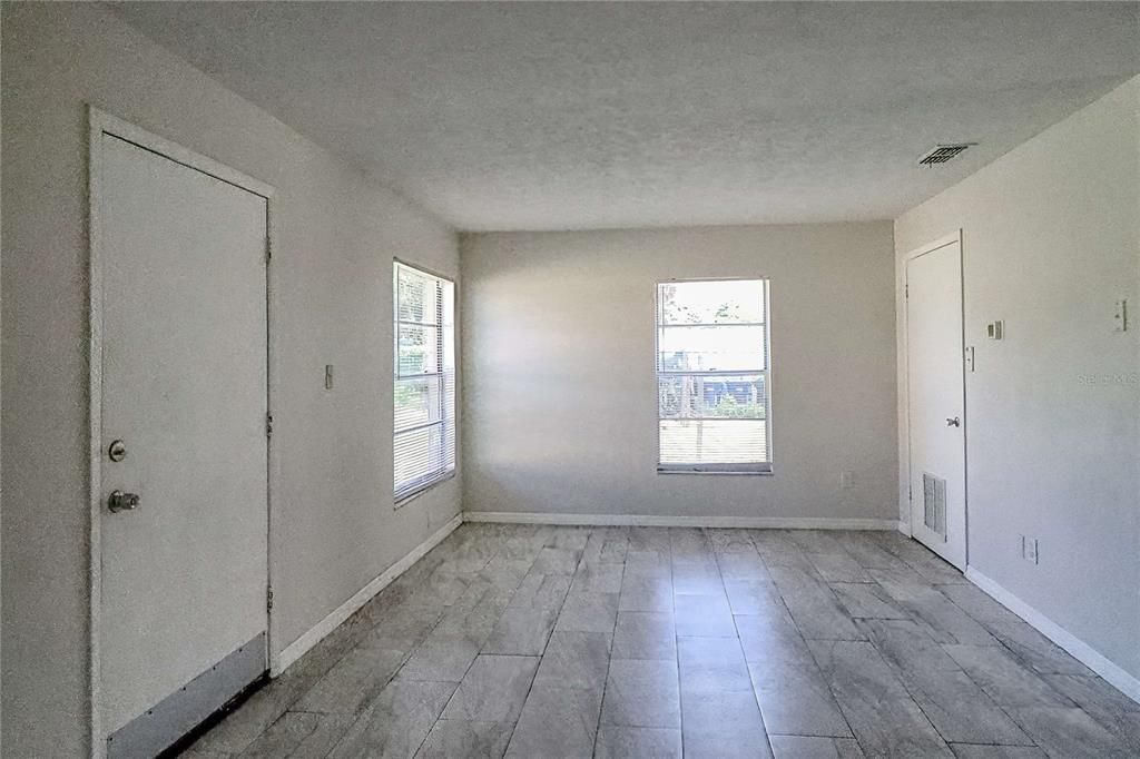 For Sale: $317,000 (4 beds, 0 baths, 1408 Square Feet)