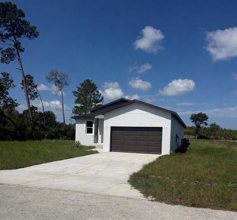 For Sale: $339,990 (3 beds, 2 baths, 1534 Square Feet)