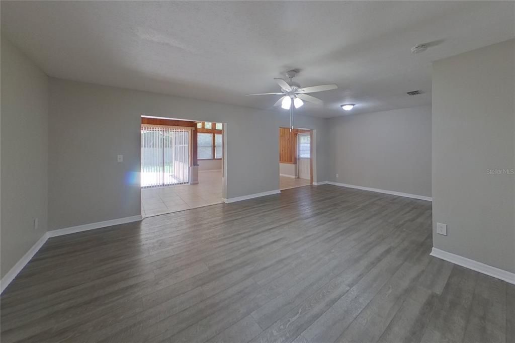 For Rent: $2,839 (4 beds, 2 baths, 1999 Square Feet)
