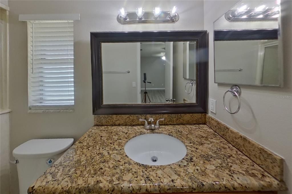 For Rent: $2,839 (4 beds, 2 baths, 1999 Square Feet)