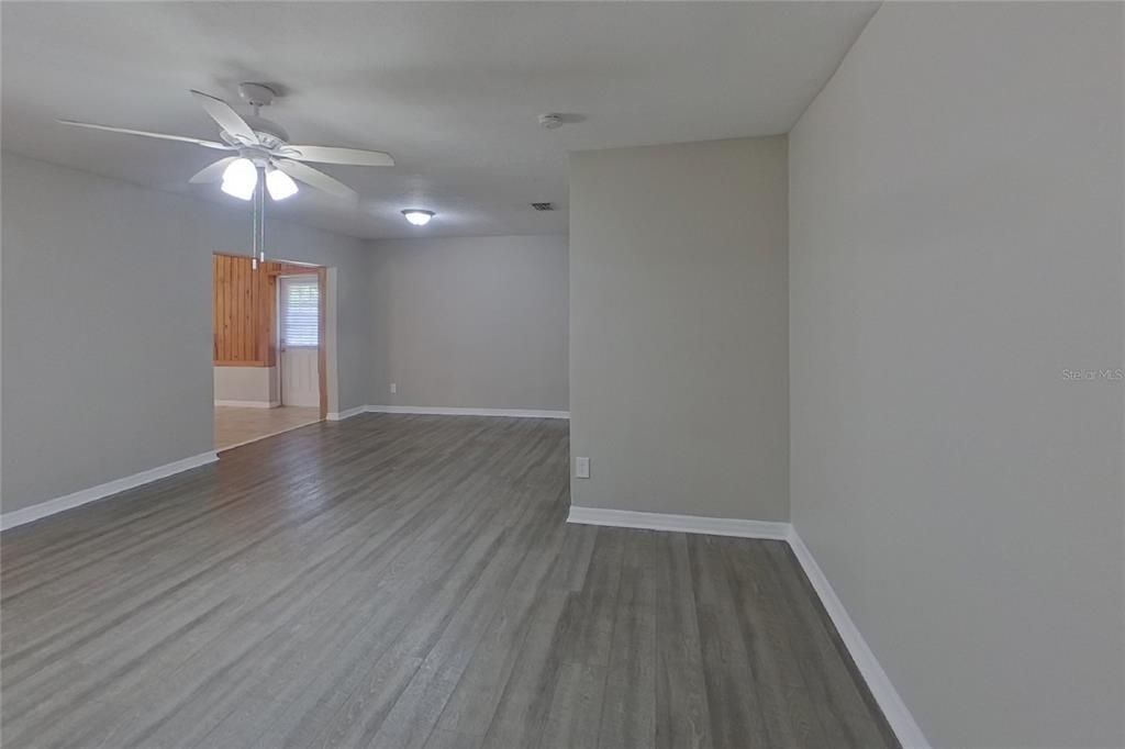 For Rent: $2,839 (4 beds, 2 baths, 1999 Square Feet)
