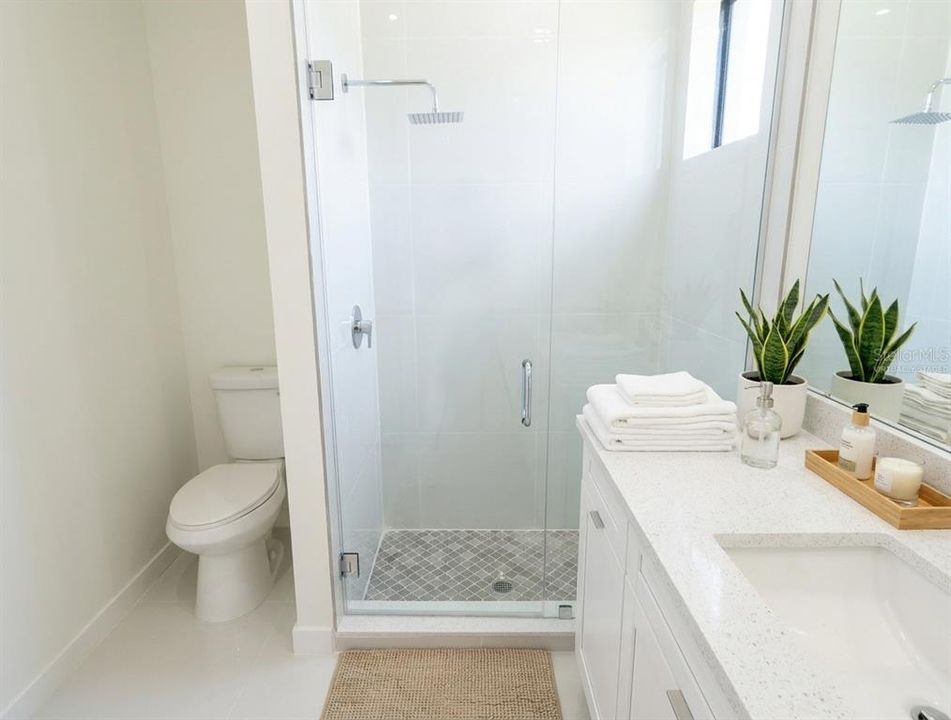 For Sale: $435,000 (4 beds, 3 baths, 1904 Square Feet)