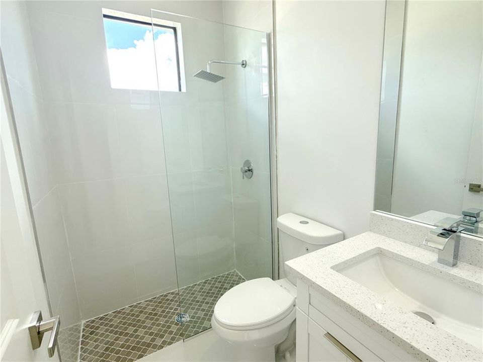 For Sale: $435,000 (4 beds, 3 baths, 1904 Square Feet)