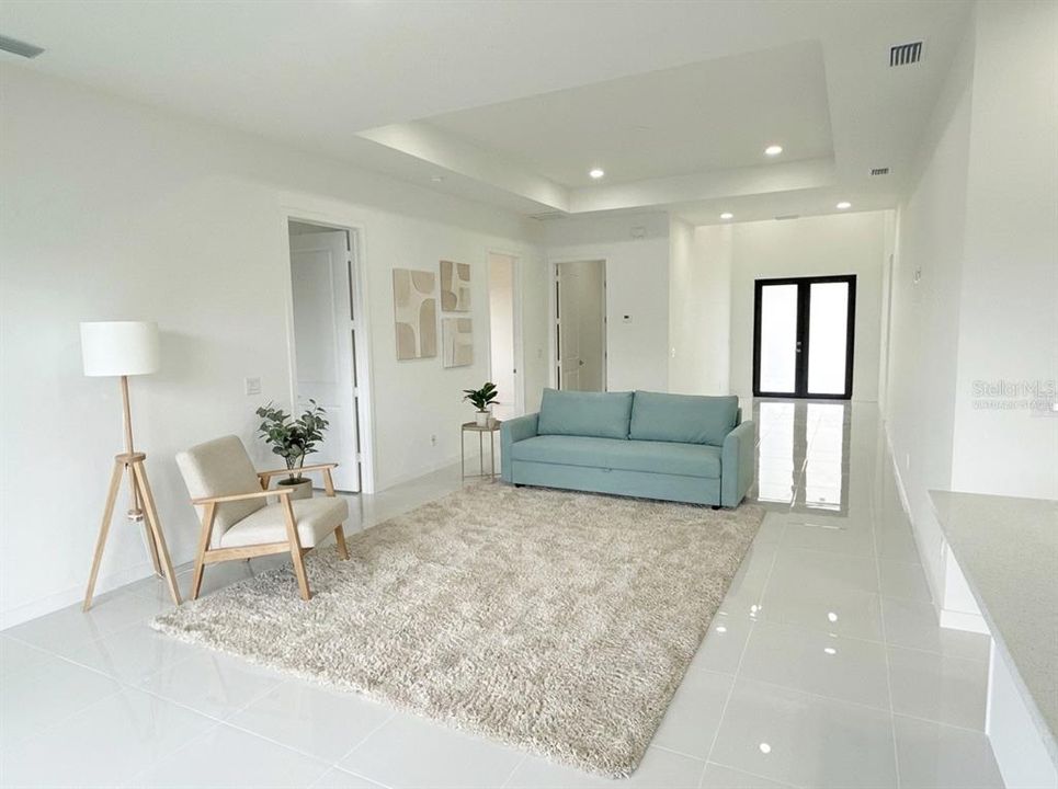 For Sale: $435,000 (4 beds, 3 baths, 1904 Square Feet)