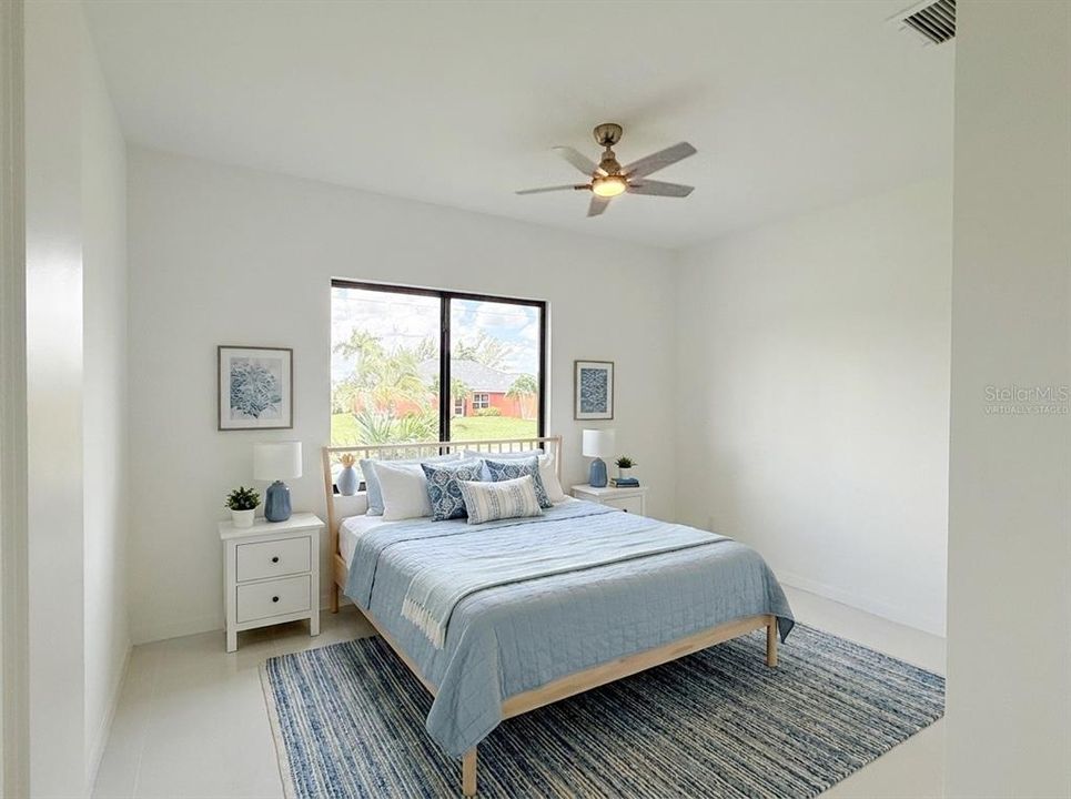For Sale: $435,000 (4 beds, 3 baths, 1904 Square Feet)