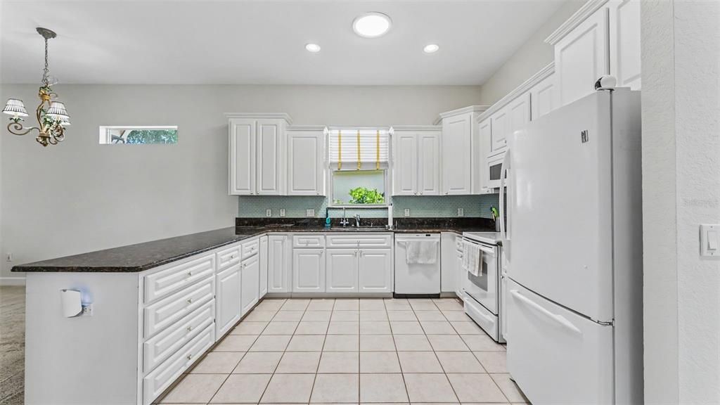 For Sale: $479,000 (2 beds, 2 baths, 1623 Square Feet)