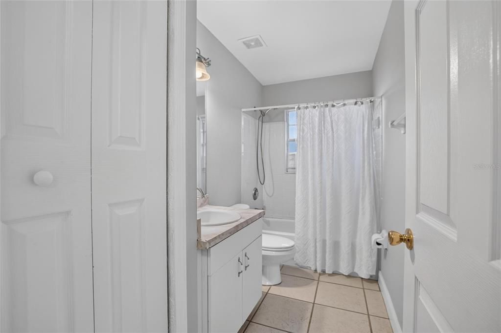 For Sale: $299,000 (4 beds, 2 baths, 1176 Square Feet)