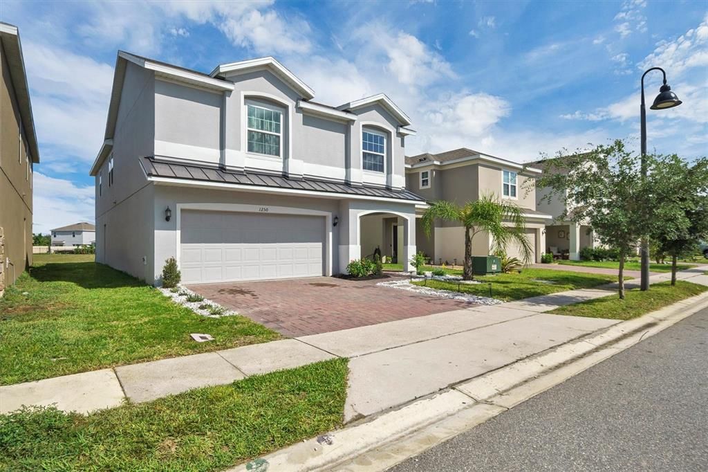 En Venta: $420,000 (4 camas, 2 baños, 2903 Pies cuadrados)