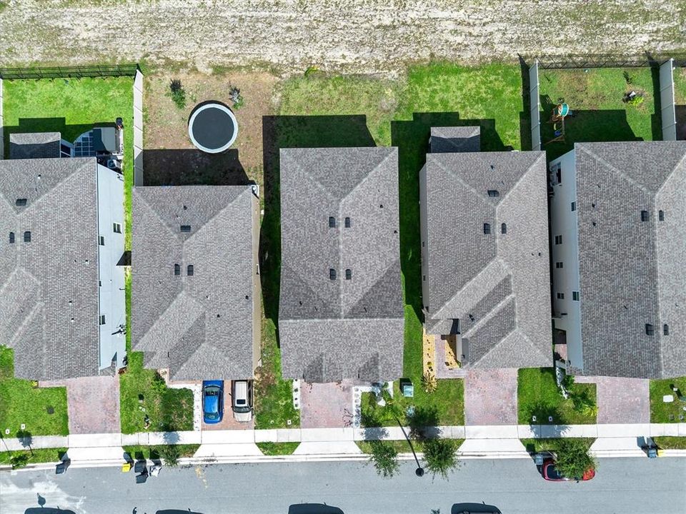 En Venta: $420,000 (4 camas, 2 baños, 2903 Pies cuadrados)