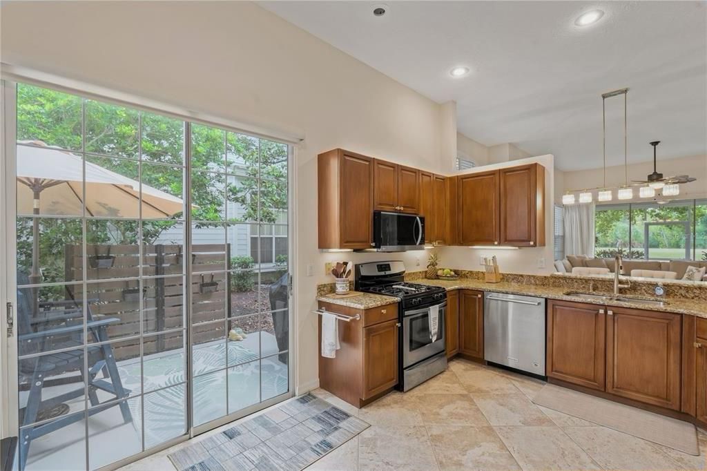 For Sale: $399,000 (2 beds, 2 baths, 1609 Square Feet)