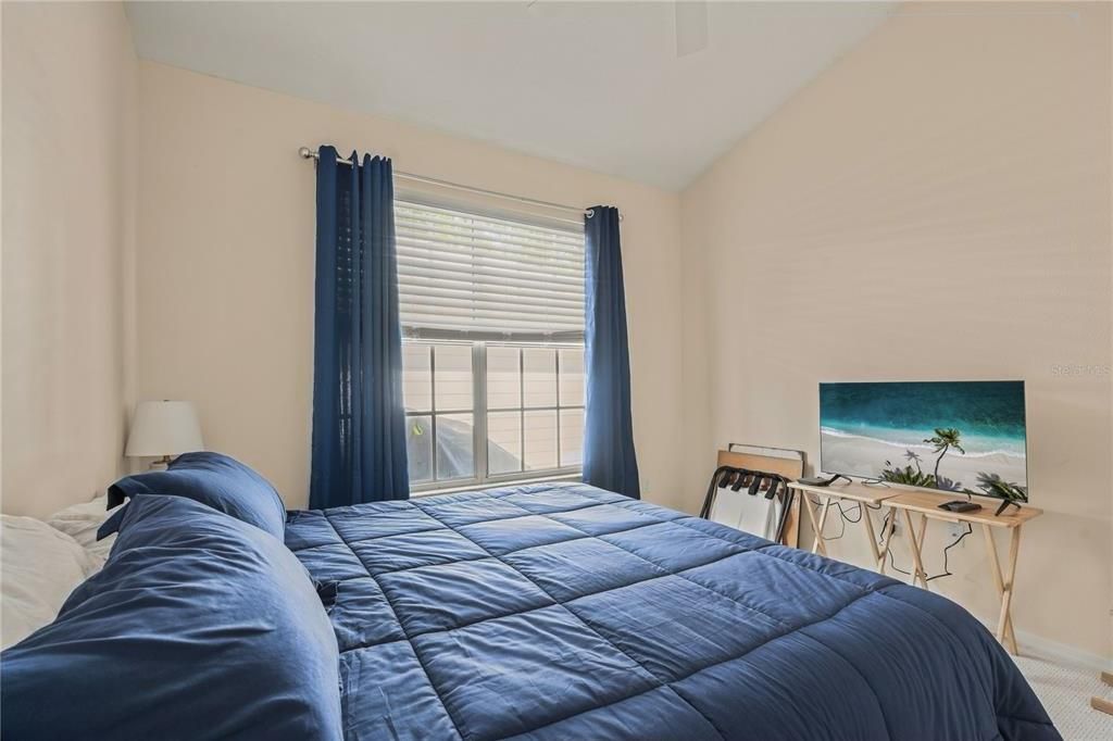 For Sale: $399,000 (2 beds, 2 baths, 1609 Square Feet)