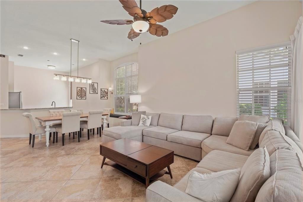 For Sale: $399,000 (2 beds, 2 baths, 1609 Square Feet)