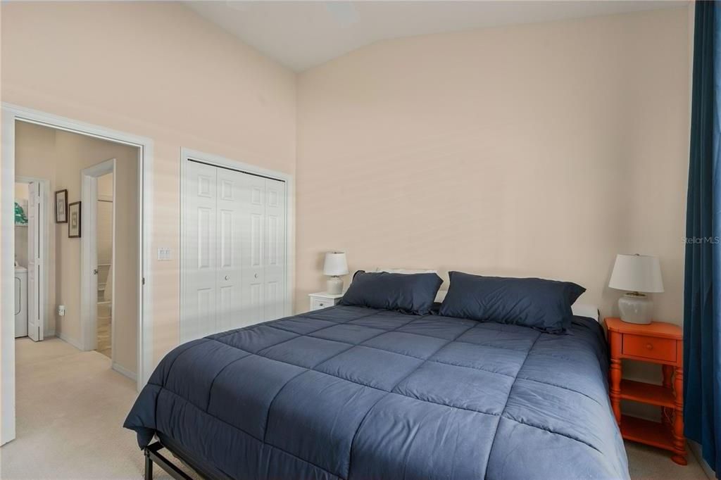 For Sale: $399,000 (2 beds, 2 baths, 1609 Square Feet)