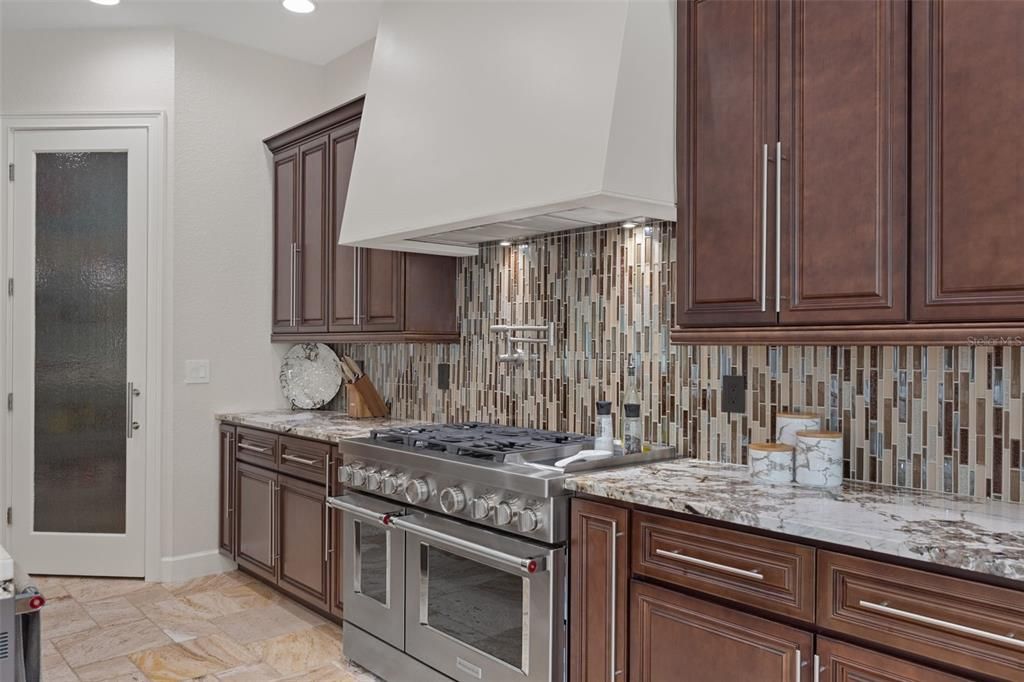 For Sale: $1,300,000 (5 beds, 3 baths, 3609 Square Feet)