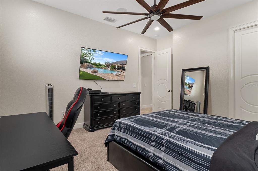 For Sale: $1,300,000 (5 beds, 3 baths, 3609 Square Feet)
