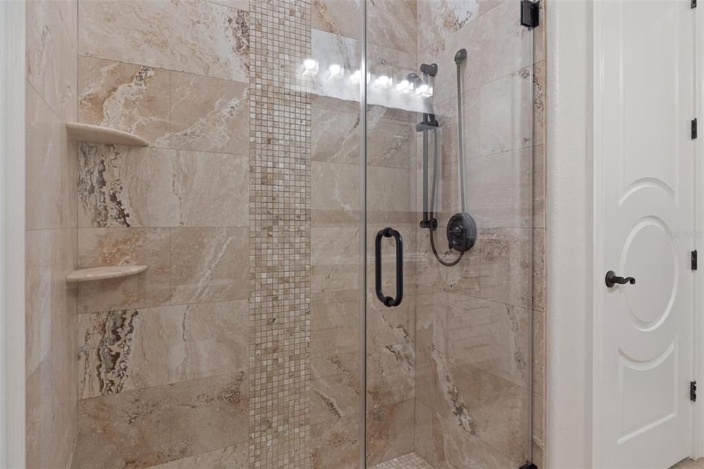 For Sale: $1,300,000 (5 beds, 3 baths, 3609 Square Feet)