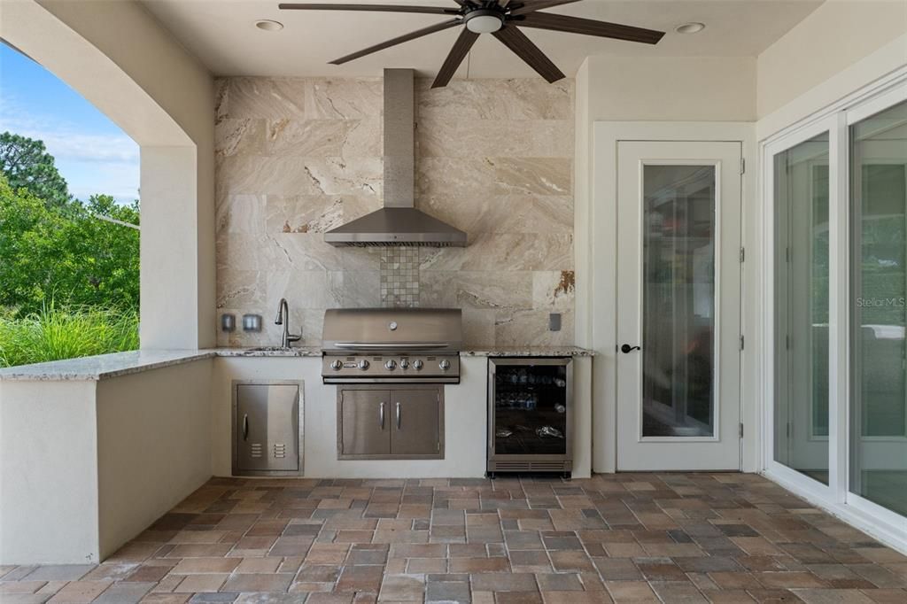 For Sale: $1,300,000 (5 beds, 3 baths, 3609 Square Feet)