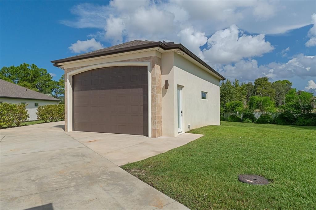 For Sale: $1,300,000 (5 beds, 3 baths, 3609 Square Feet)