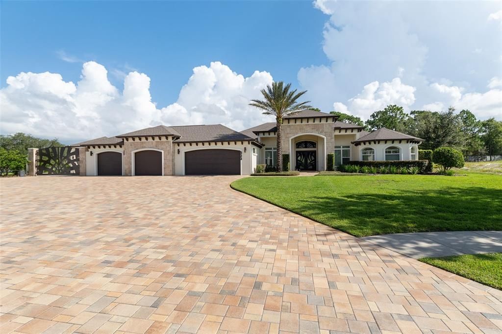 For Sale: $1,300,000 (5 beds, 3 baths, 3609 Square Feet)