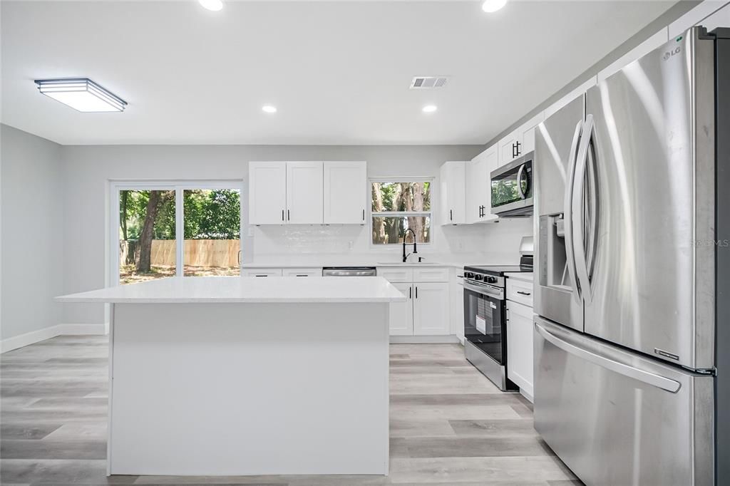 En Venta: $284,987 (3 camas, 2 baños, 960 Pies cuadrados)