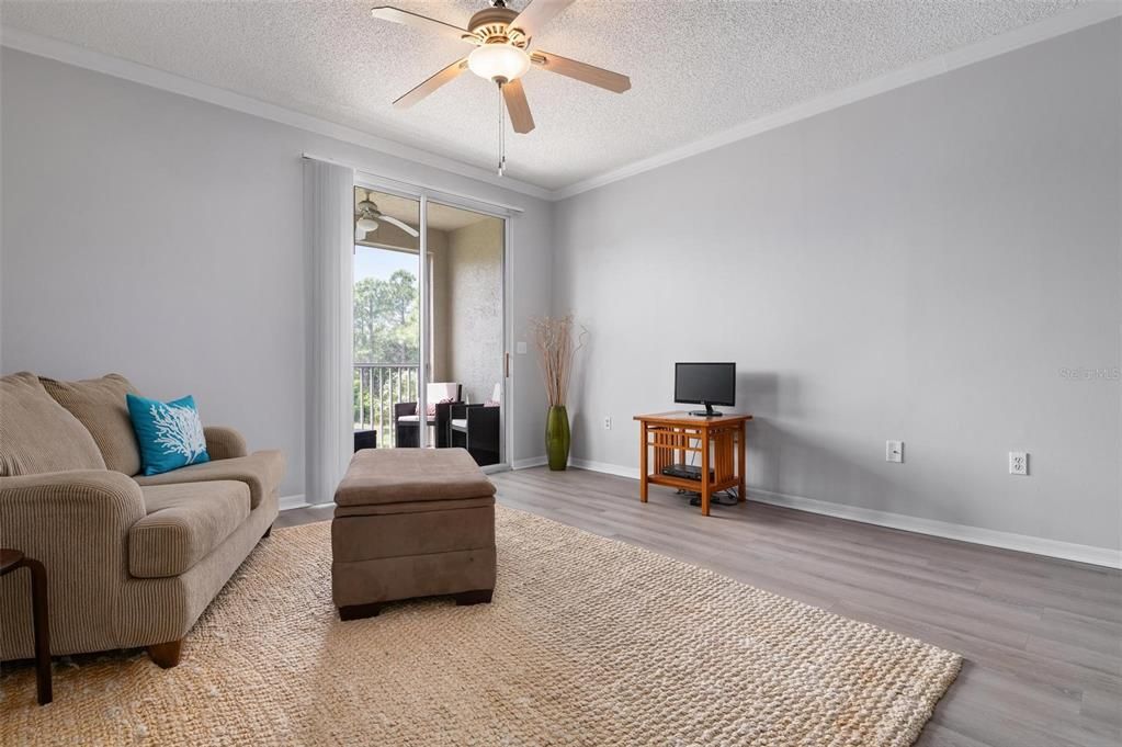 For Rent: $2,200 (2 beds, 2 baths, 1246 Square Feet)