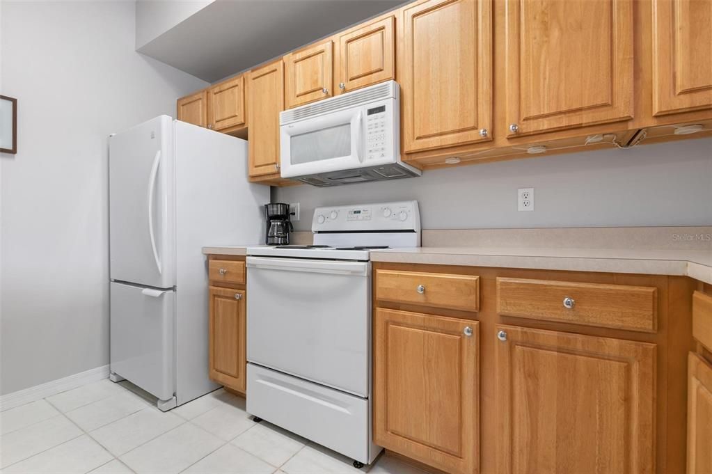 For Rent: $2,200 (2 beds, 2 baths, 1246 Square Feet)