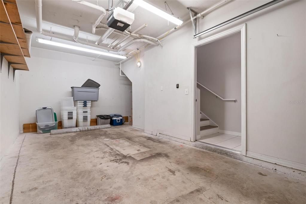 For Rent: $2,200 (2 beds, 2 baths, 1246 Square Feet)