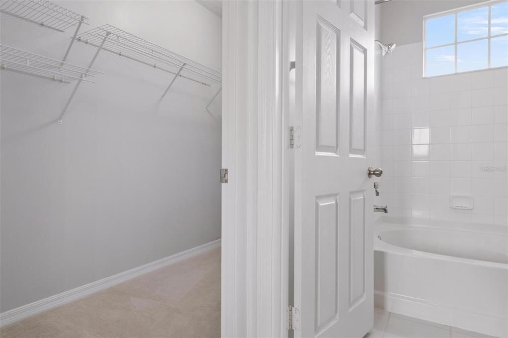For Rent: $2,200 (2 beds, 2 baths, 1246 Square Feet)