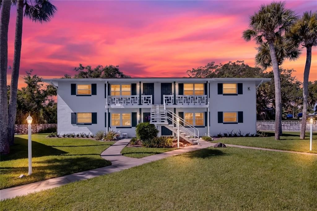 For Sale: $110,000 (2 beds, 1 baths, 841 Square Feet)