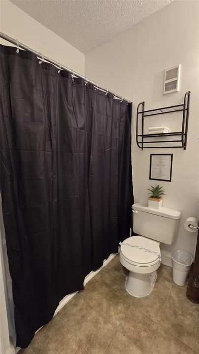 For Sale: $212,900 (2 beds, 2 baths, 1168 Square Feet)