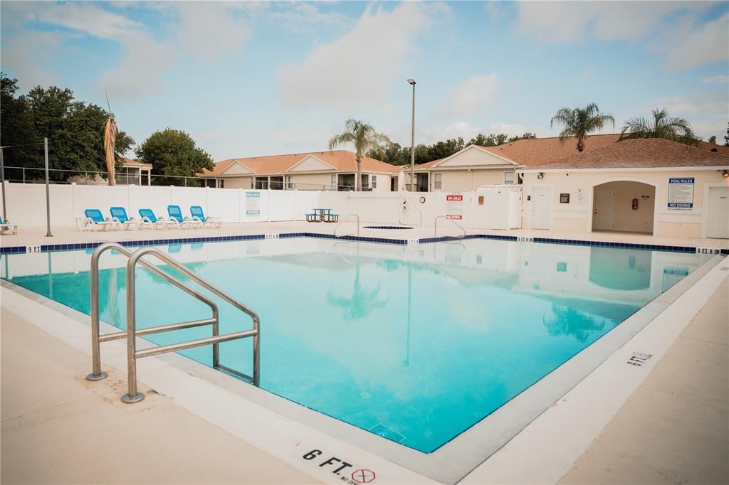 For Sale: $212,900 (2 beds, 2 baths, 1168 Square Feet)