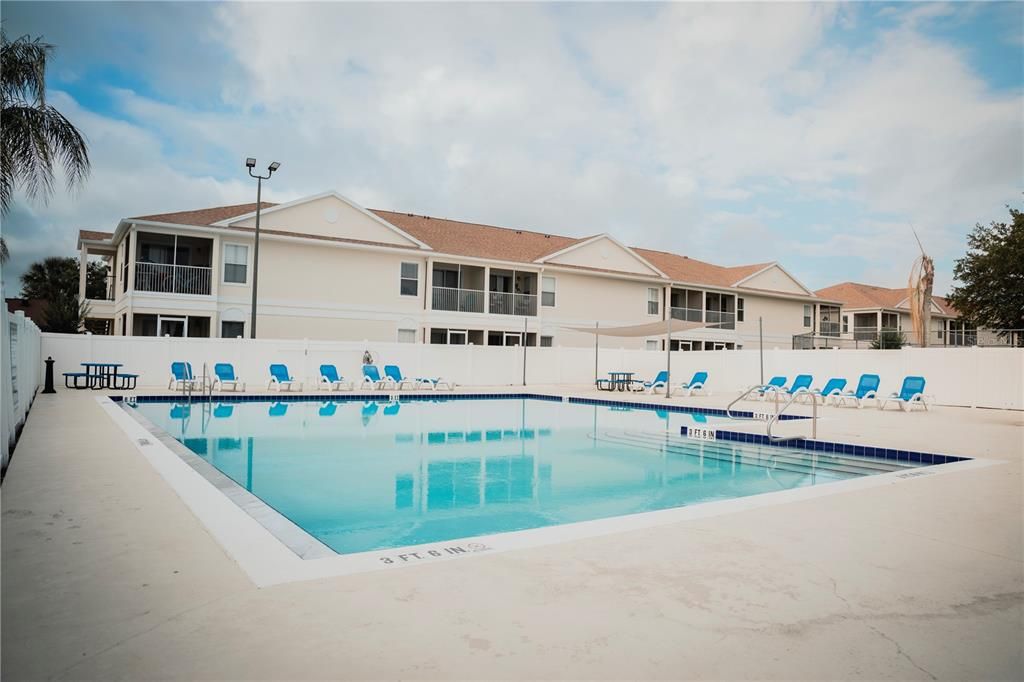 For Sale: $212,900 (2 beds, 2 baths, 1168 Square Feet)