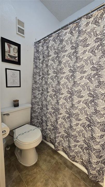 For Sale: $212,900 (2 beds, 2 baths, 1168 Square Feet)