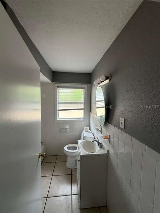 For Sale: $395,000 (3 beds, 2 baths, 1080 Square Feet)