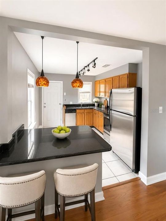 For Sale: $395,000 (3 beds, 2 baths, 1080 Square Feet)