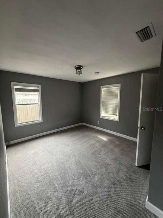 For Sale: $395,000 (3 beds, 2 baths, 1080 Square Feet)