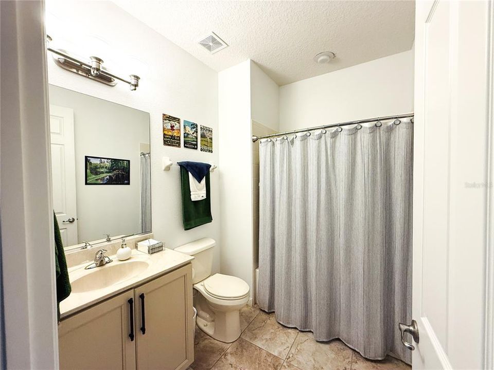 For Sale: $419,900 (3 beds, 3 baths, 2482 Square Feet)