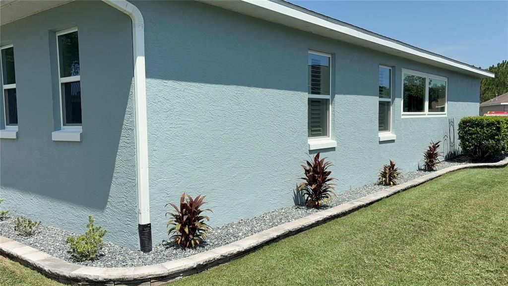 For Sale: $419,900 (3 beds, 3 baths, 2482 Square Feet)