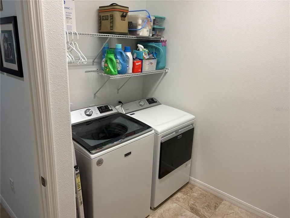 For Sale: $419,900 (3 beds, 3 baths, 2482 Square Feet)