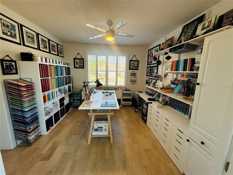For Sale: $419,900 (3 beds, 3 baths, 2482 Square Feet)