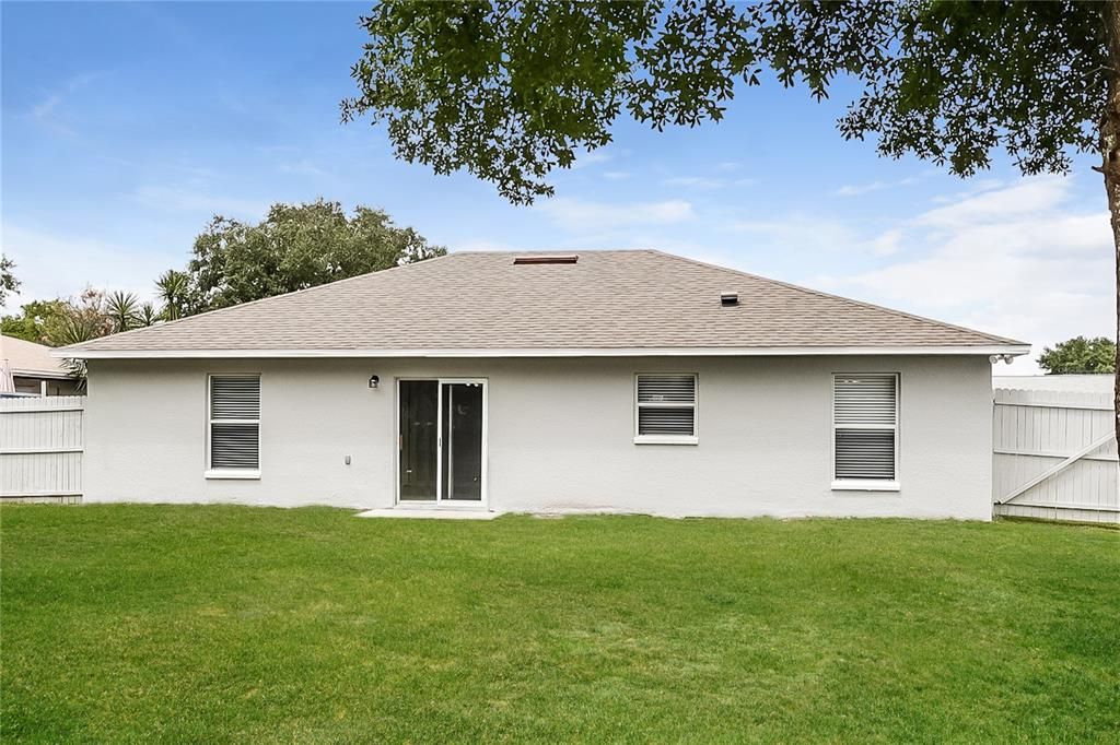 For Rent: $1,790 (4 beds, 2 baths, 1398 Square Feet)