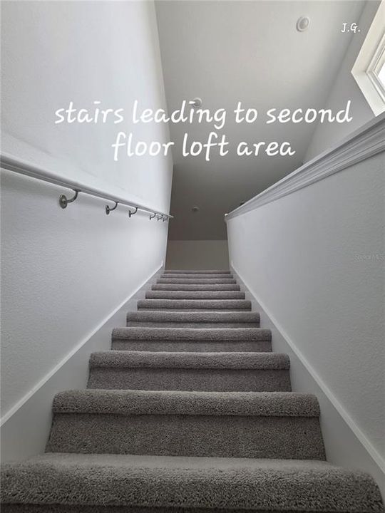 For Rent: $2,195 (4 beds, 2 baths, 1880 Square Feet)