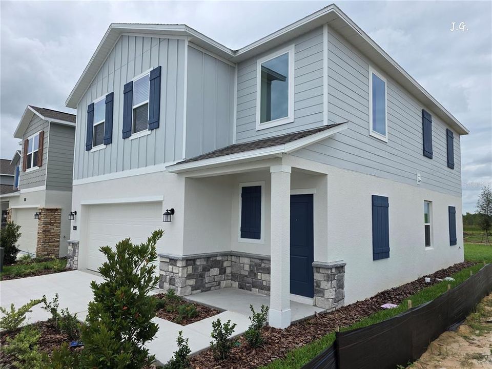 For Rent: $2,195 (4 beds, 2 baths, 1880 Square Feet)