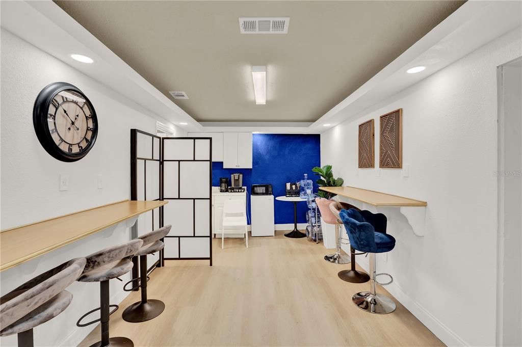 For Sale: $900,000 (0 beds, 0 baths, 2606 Square Feet)