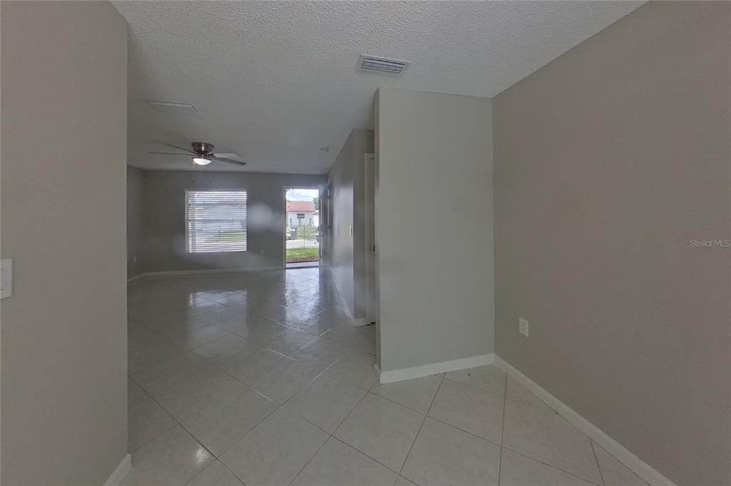 For Rent: $2,549 (3 beds, 2 baths, 1080 Square Feet)