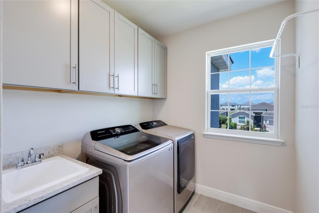For Sale: $635,900 (4 beds, 3 baths, 2756 Square Feet)